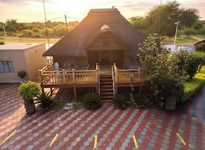 Chalet, Balcony, Garden View | Free wired internet - kebo events &self catering apartments (Malotwana)