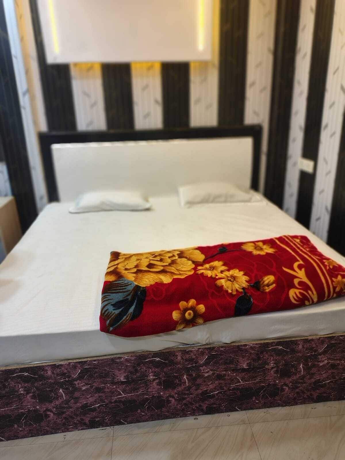 Kamar Deluks | Tempat tidur lipat/tambahan, Wi-Fi gratis, dan seprai linen