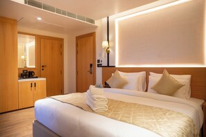Deluxe Room | Bed sheets - Evara Heights (Gangtok)