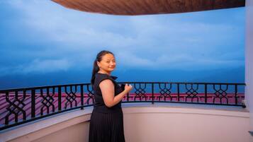 Deluxe Room | Balcony