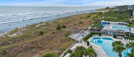 Een verwarmd zwembad