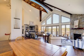 Interior - Hot Tub, Game Room! Lakefront Hickory Family Haven (Hickory)