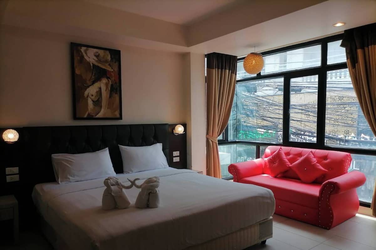 Deluxe Room | Safe på rommet og wi-fi (inkludert)
