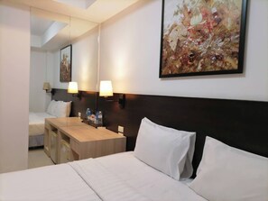 Standard Room | In-room safe, free WiFi - AtWhitePatong (Patong)