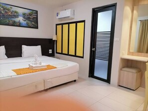 Superior Room | In-room safe, free WiFi - AtWhitePatong (Patong)