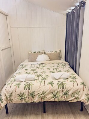 4 chambres, fer et planche à repasser, Wi-Fi gratuit, draps fournis