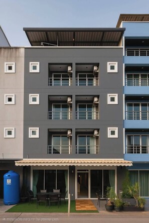 Facciata della struttura