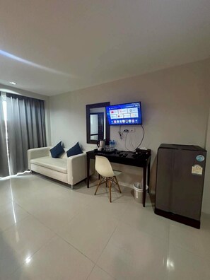 Una cassaforte in camera, una scrivania, Wi-Fi gratuito, lenzuola