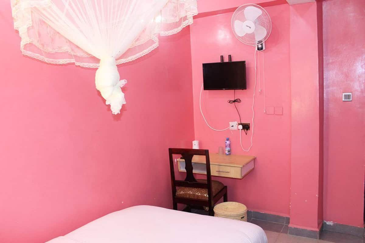 Free WiFi, bed sheets