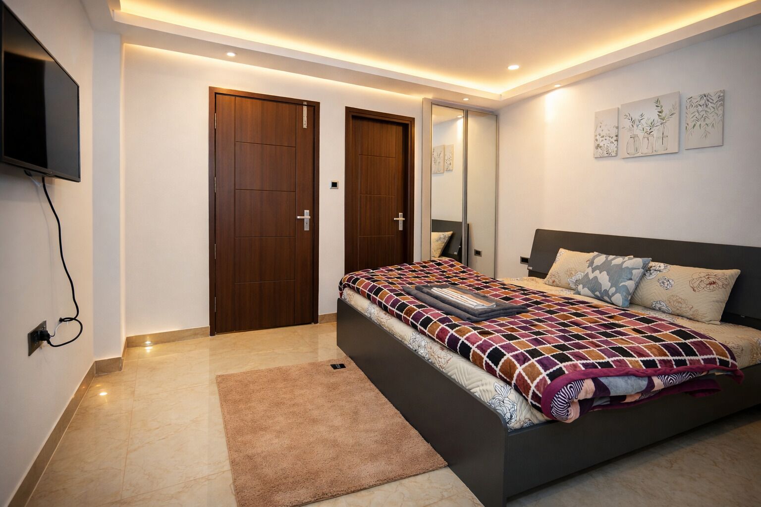Deluxe Room, Mountain View | In-room safe, free WiFi, bed sheets