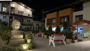 Fasade – kveld/natt