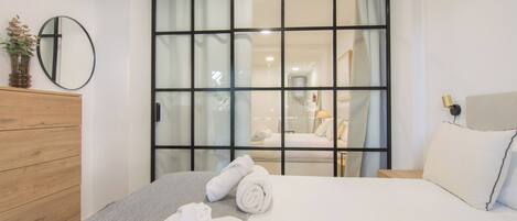 2 bedrooms, free WiFi, bed sheets, wheelchair access