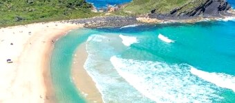 The Upper Room - cosy coastal retreat, where bush meets beach and lake