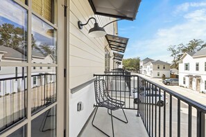 Property grounds - NEW Steiner House • River Ranch • King • Office • Frame TV (Lafayette)