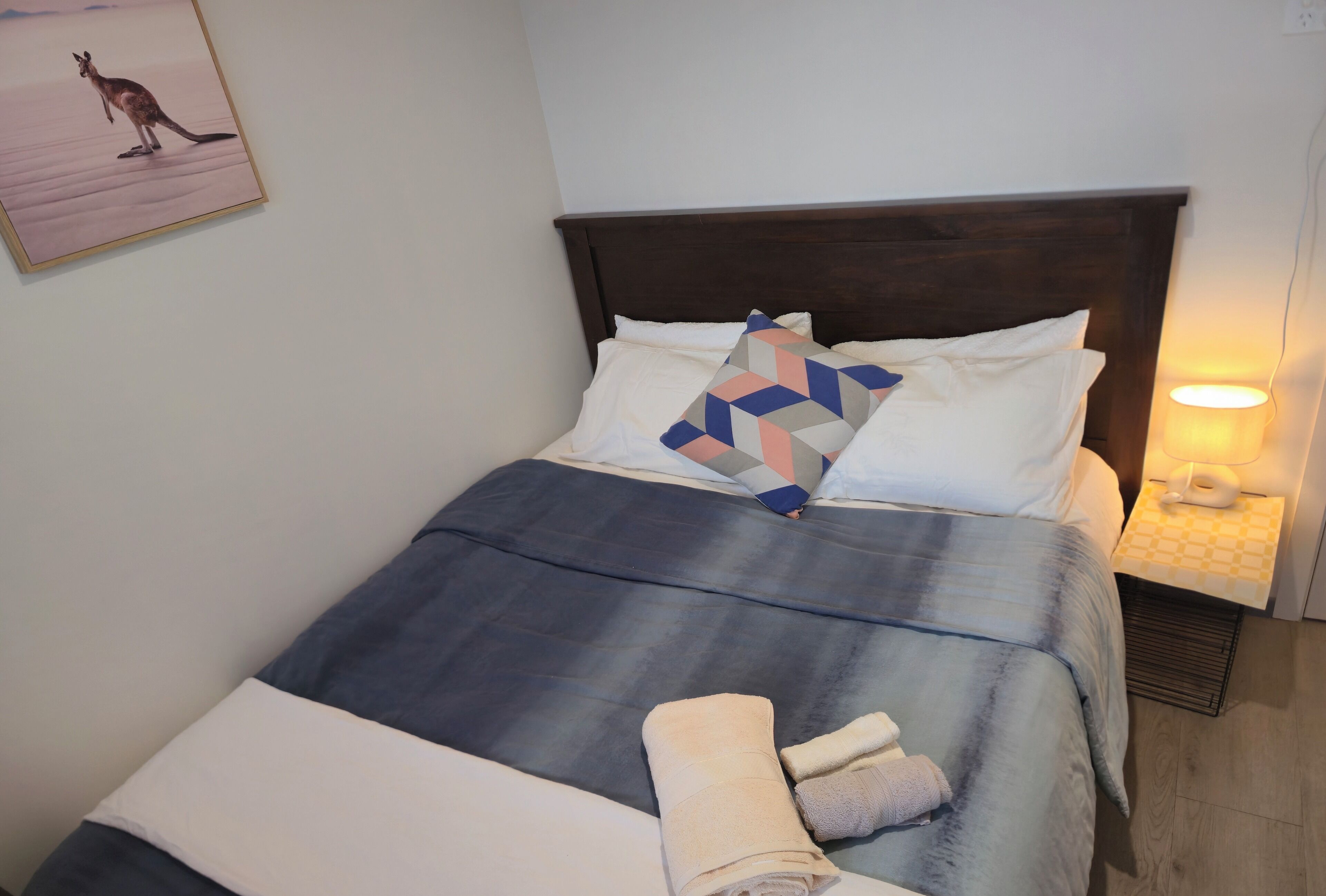 2 makuuhuonetta, ilmainen Wi-Fi, vuodevaatteet