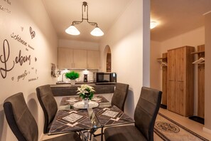 Dining - Apartment "Bergidylle" in the Bergschlößl No. 1 (Oberaudorf)