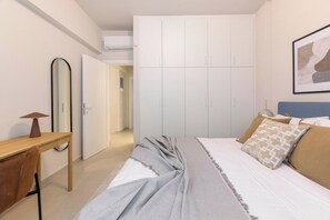 2 Schlafzimmer, Schreibtisch, Bügeleisen/Bügelbrett, kostenloses WLAN