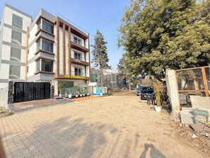 Front of property - The Prominence Hotel Greater Noida (Greater Noida)