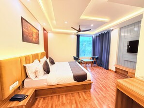 Deluxe Double Room, City View