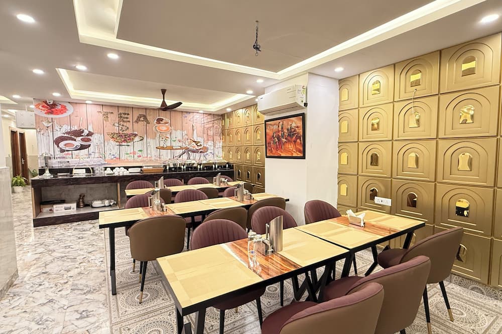 The Prominence Hotel Greater Noida