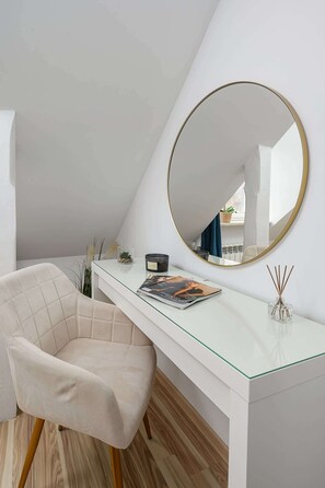 Interior - Lumina Apartments for family in the Old Town (Warszawa BIG)