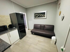 行政雙人房 | 客廳