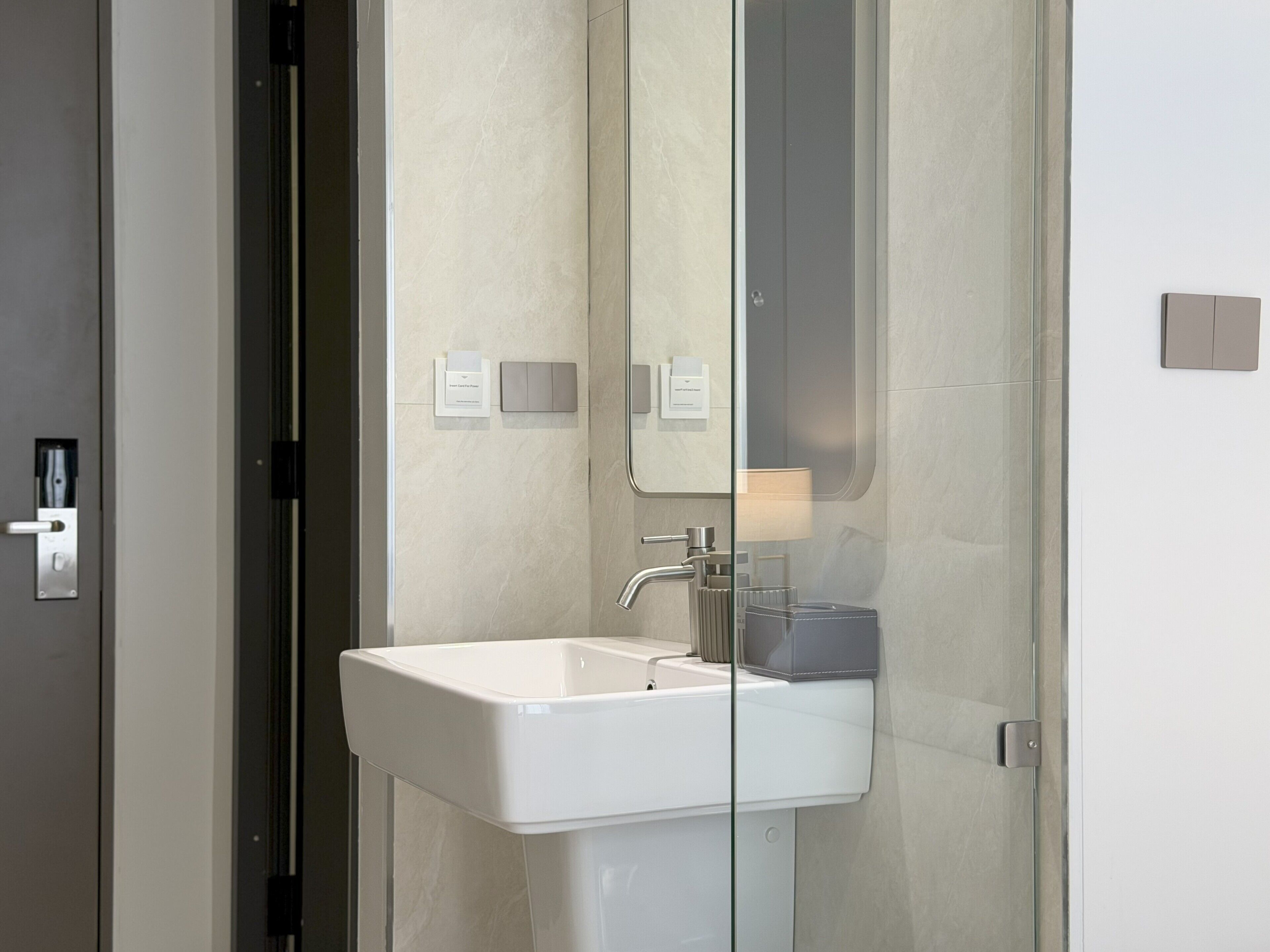 Kostenlose Toilettenartikel, Handtücher, Seife, Shampoo