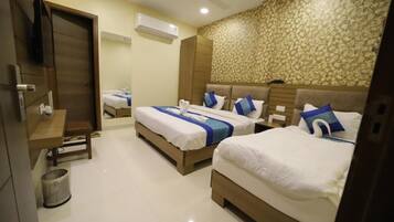 Quarto triplo | Quartos à prova de som, Wi-Fi de cortesia