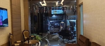 Hotel SS Royal