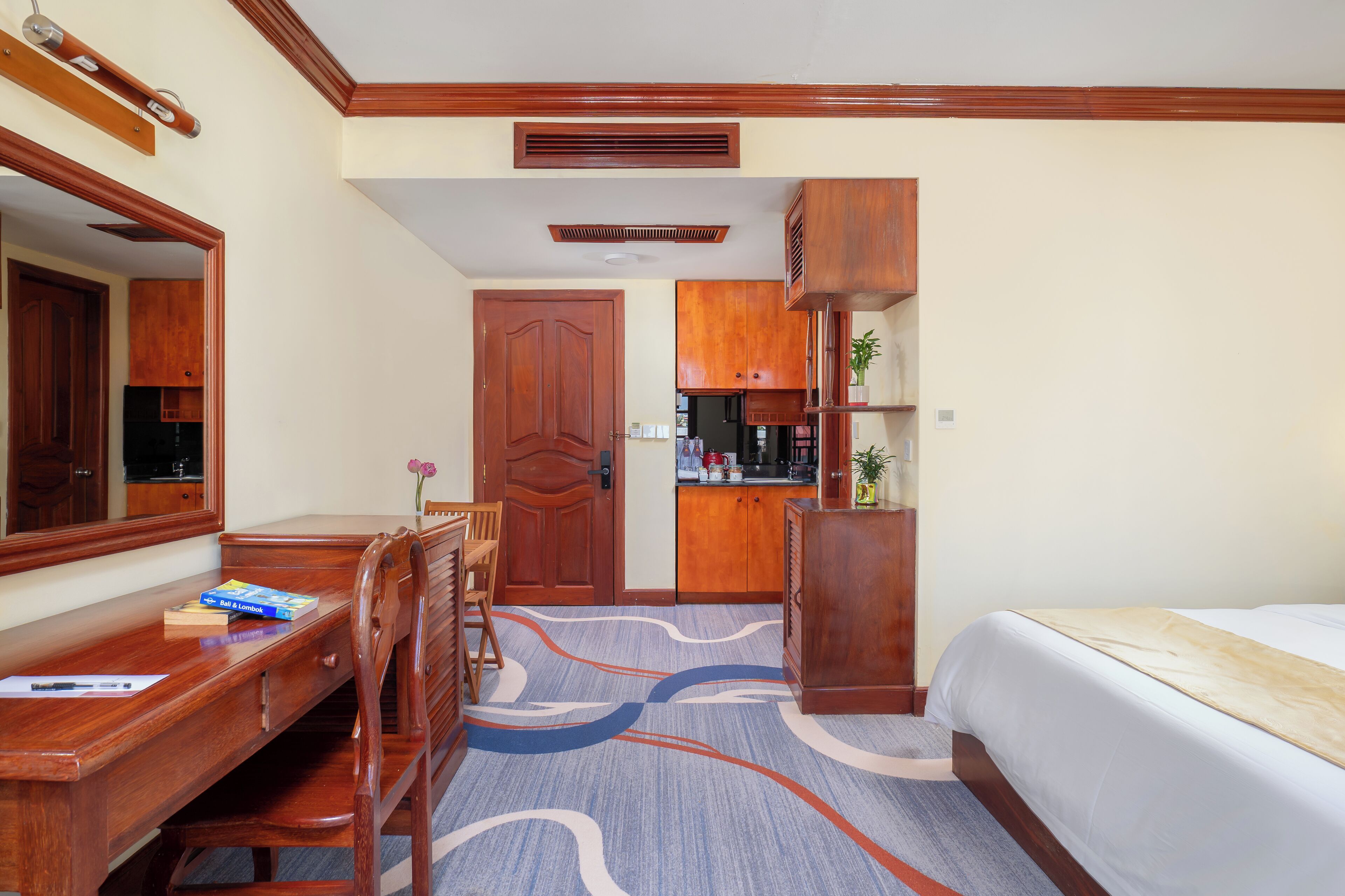 Deluxe Double Room, City View | Premium bedding, pillowtop beds, desk, free WiFi