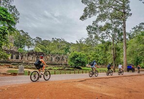 Bicycling - Domi Hotel (Siem Reap)