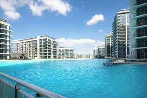 Pool - Free housekeeping visits during your stay - StayShort - 1 Bed Apartment in Meydan Sleeps 2 with Balcony! (Meydan)