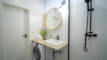 Kamar mandi bersama