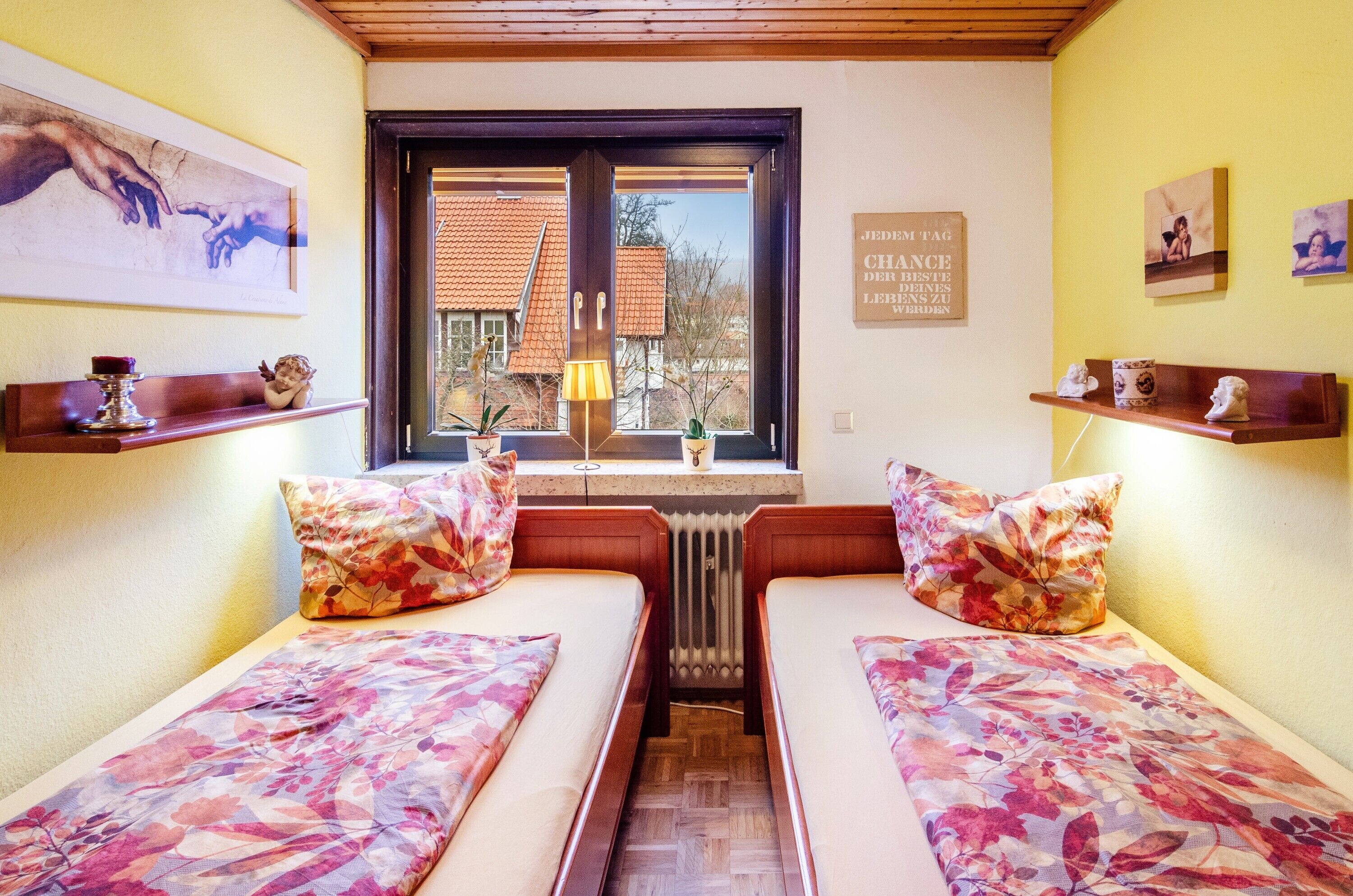 Iron/ironing board, WiFi