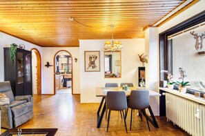 Dining - Apartment 'Bergblick' with Balcony and Wi-Fi (Bad Harzburg)