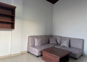 Reception - Mithra Resort (Pauri)