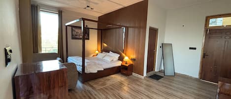 Espace de travail pour ordinateur portable, Wi-Fi gratuit