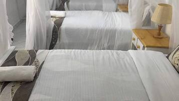 Fer et planche à repasser, Wi-Fi, draps fournis