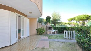 Terrace/patio - Villaggio Tivoli by Interhome (Bibione)