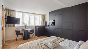 1 chambre, bureau, fer et planche Ă repasser, Wi-Fi gratuit