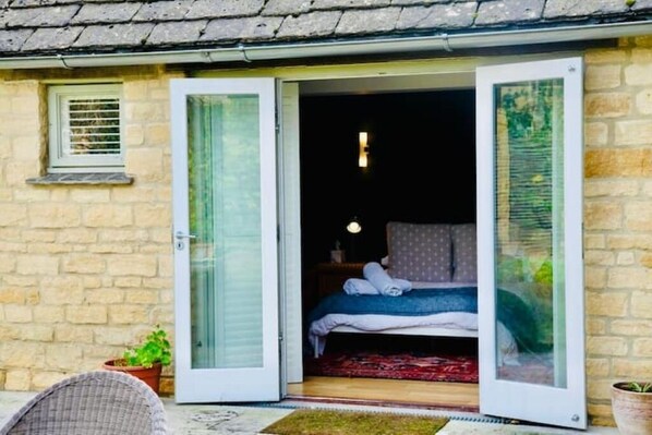 Terrace/patio - Cotswold Country House | Perfect Christmas Escape (Charlbury)