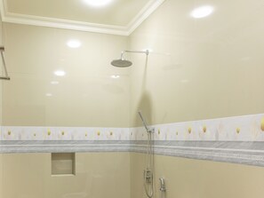 風筒、提供毛巾、番梘、廁紙