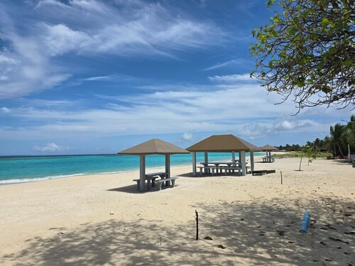 Gorgeous 7-bedroom house with AC in peaceful Shaviyani Atoll Milandhoo, Maldives