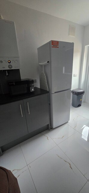 Shared Dormitory, 4 Bedrooms, Smoking | Interior