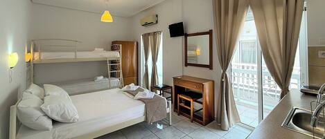 Iron/ironing board, WiFi, bed sheets