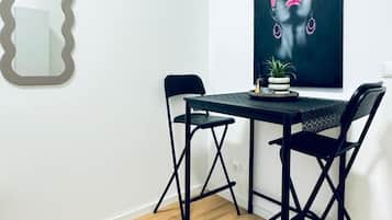 Basic Apartment | Iron/ironing board, free WiFi
