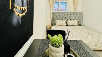 Basic Apartment | Iron/ironing board, free WiFi