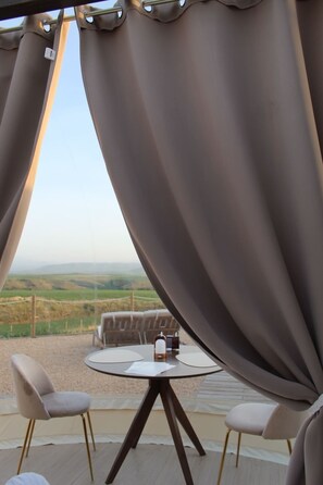 Deluxe Suite, Vineyard View - Wine Bubble (Cuzcurrita de Rio Tirón)
