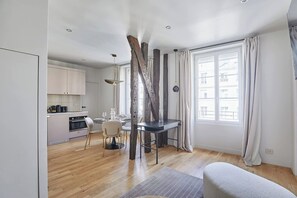 Interior - Charming 1BDR AC  Le Marais Centre de Paris (Paris)