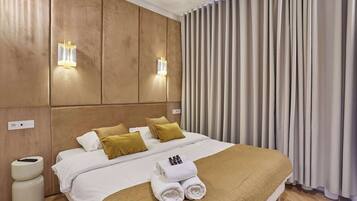 2 slaapkamers, een bureau, een strijkplank/strijkijzer, internet